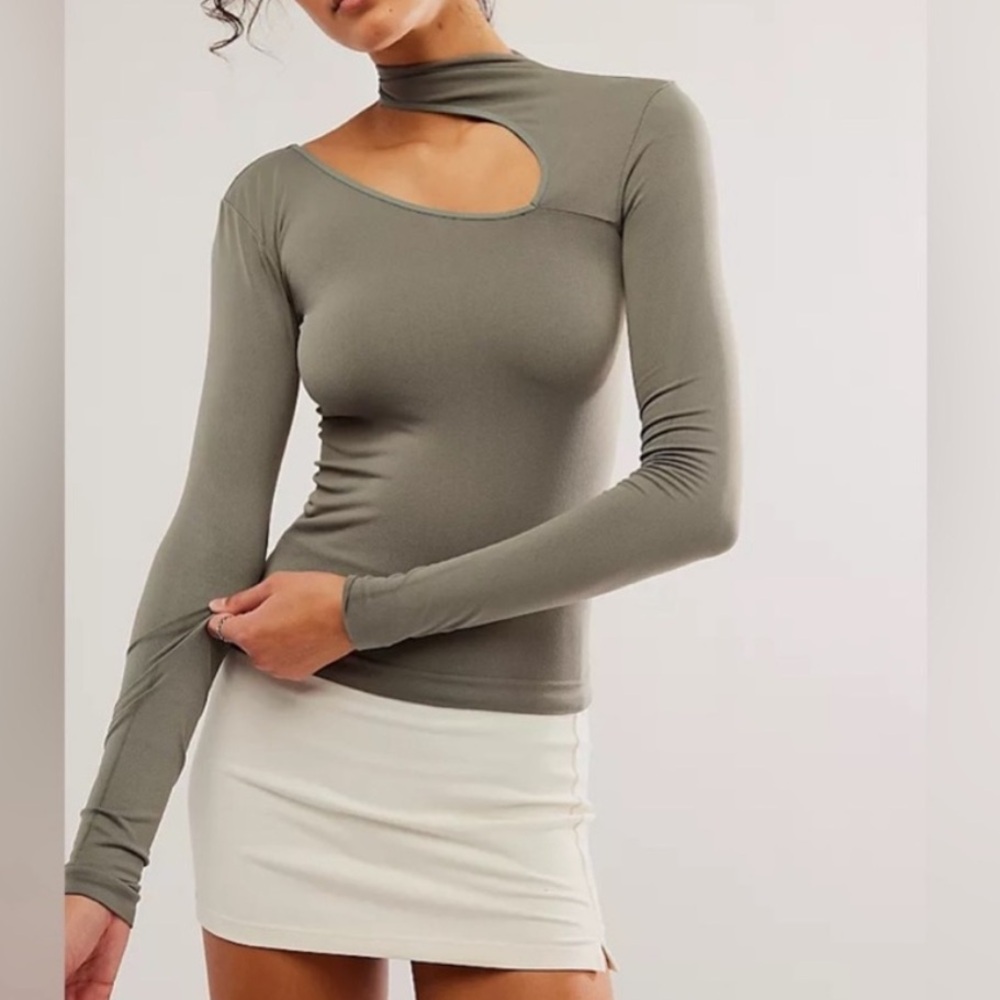 Free People Cut It Out Long Sleeve Tee In Mulled Basil. NWT! Sz M/L